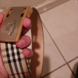 Burberry belt